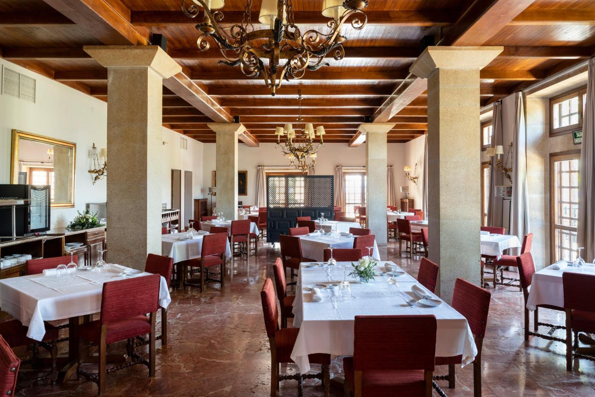 Parador De Verin Monterrei Buitenkant foto