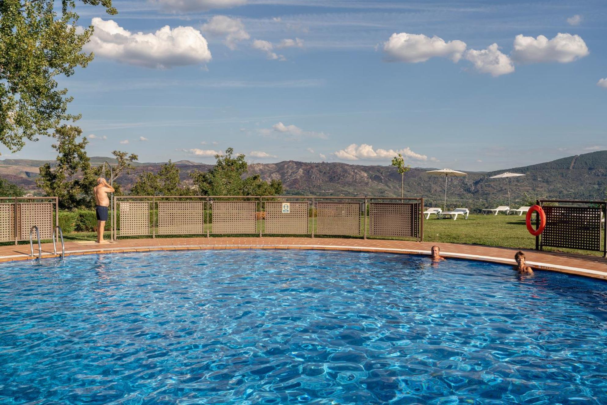 Parador De Verin Monterrei Buitenkant foto