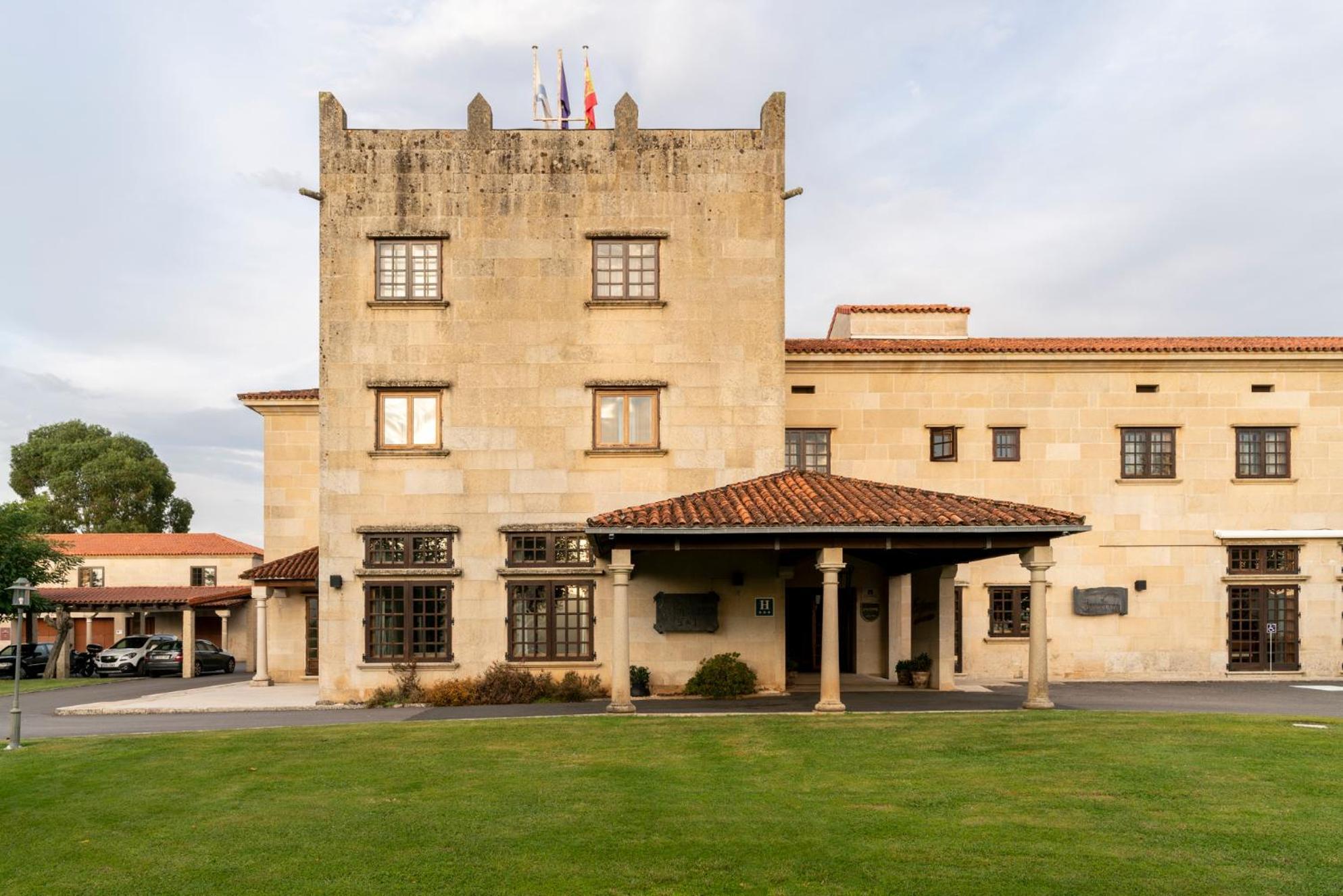 Parador De Verin Monterrei Buitenkant foto
