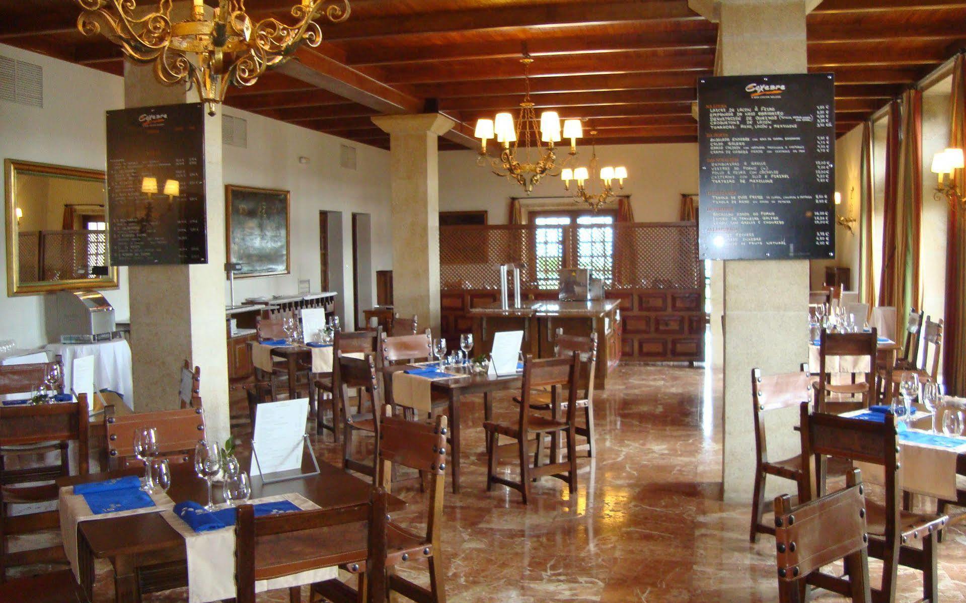 Parador De Verin Monterrei Buitenkant foto